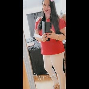 Meet your Posher, Cassandra